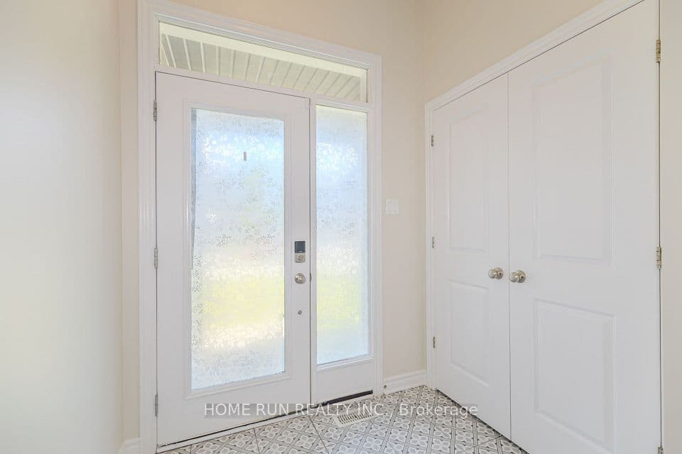 785 Cairn Crescent, Orleans - Convent Glen and Area, ON K1W 0P7 – photo 3