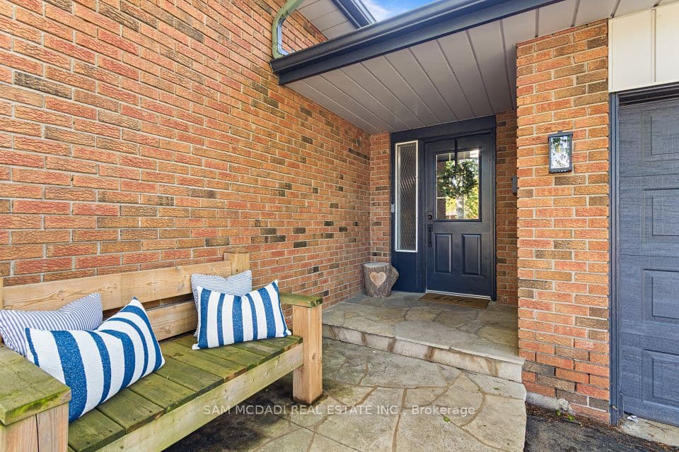32 Milverton Close, Hamilton, ON L8B 0A9 – photo 3