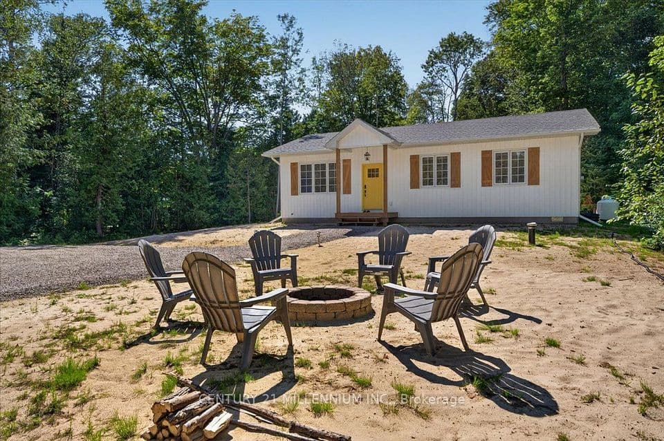 34 Rolling Hills Drive, South Bruce Peninsula, ON N0H 2T0 – main photo
