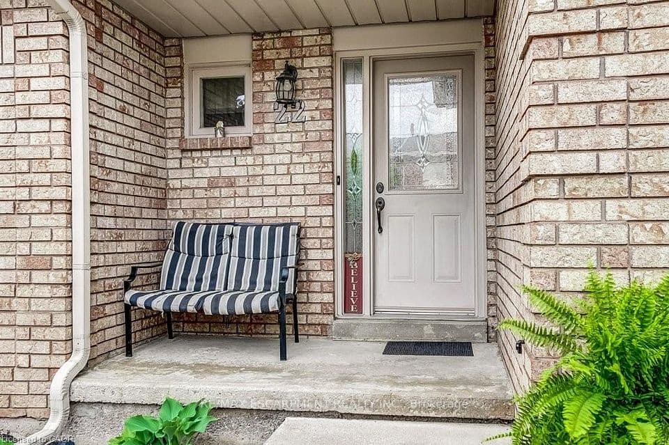 391 STONE CHURCH Road E 22, Hamilton, ON L9B 2H2 – photo 3