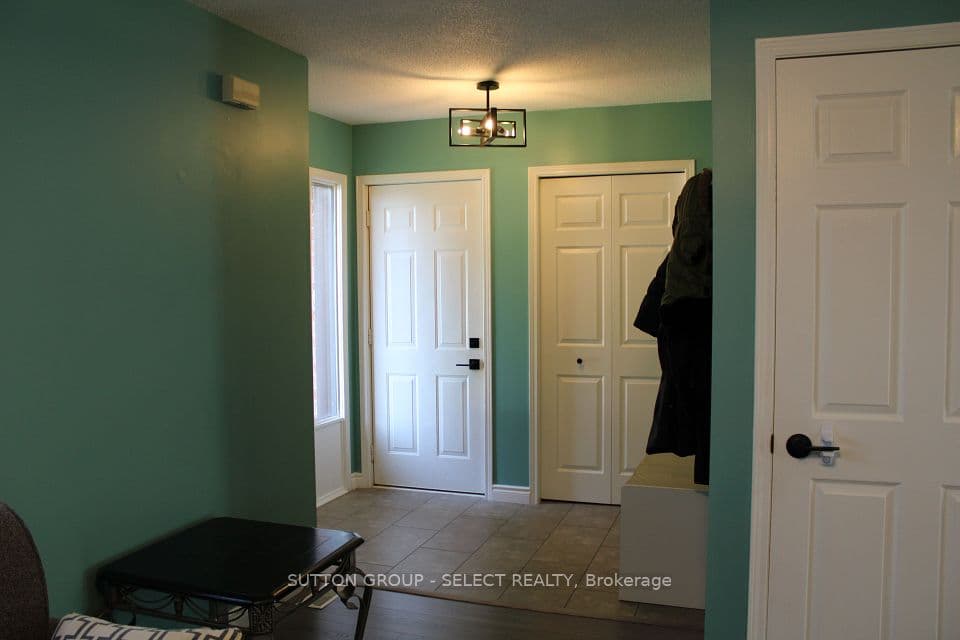 234 Parkview Drive, Strathroy-Caradoc, ON N7G 4C1 – photo 2