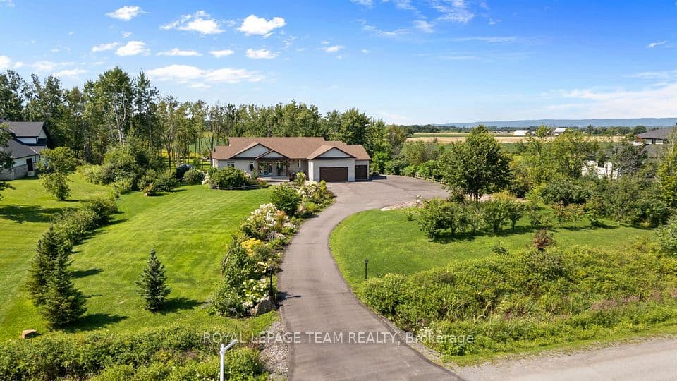 26 Synergy Way, Kanata, ON K2W 0K3 – photo 2