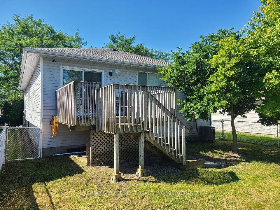 236 Langfield Street, Kingston, ON K7P 3C8 – photo 2