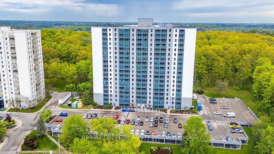 55 Green Valley Drive 608, Kitchener, ON N2P 1Z6 – main photo