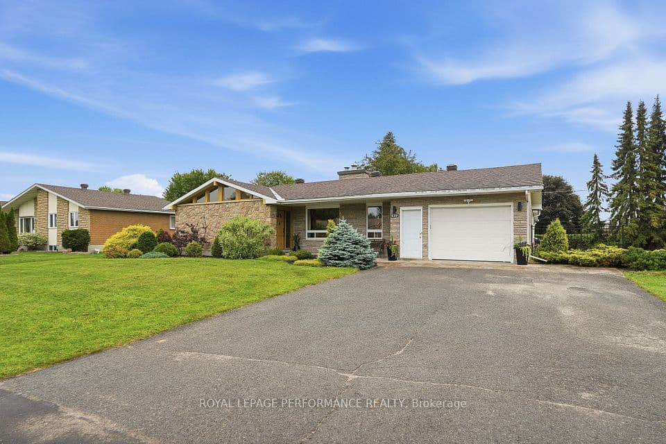 119 Centenaire Street, Russell, ON K0A 1W0 – main photo