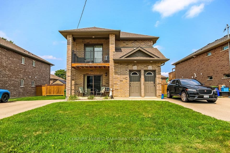 40-42 Locust Street, St. Thomas, ON N5R 2C1 – photo 2