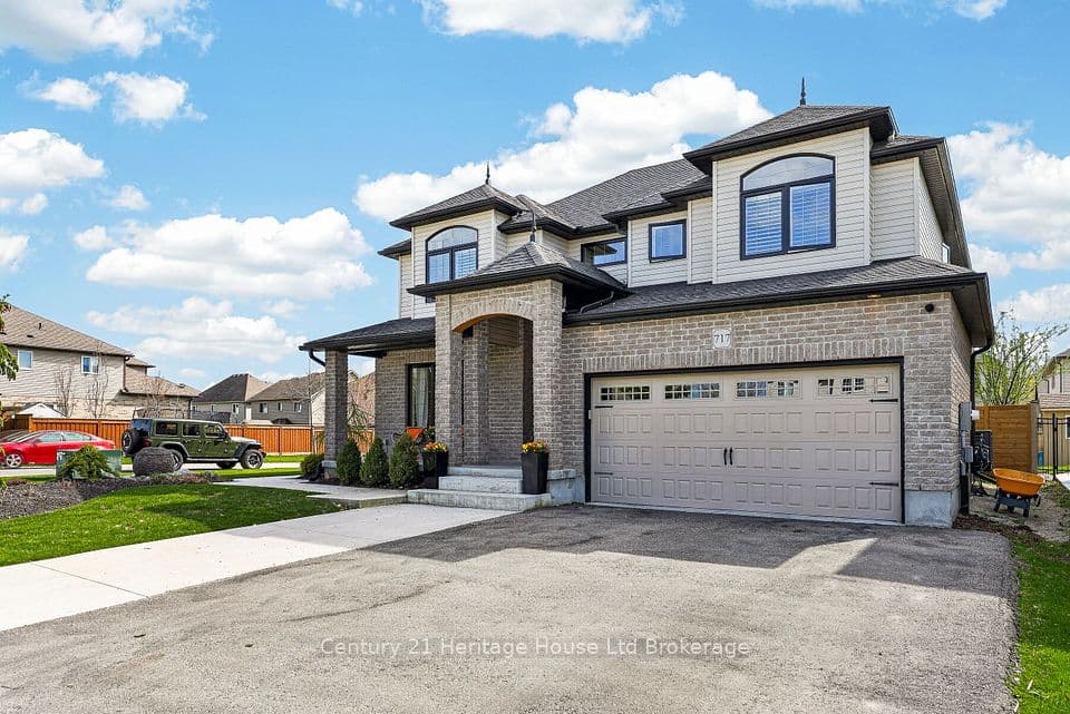 717 Normandy Drive, Woodstock, ON N4T 0C5 – photo 3