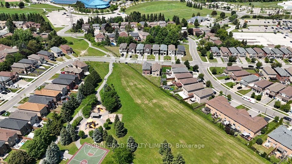 398 Rita's Avenue -, Newmarket, ON L3X 2N1 – photo 2