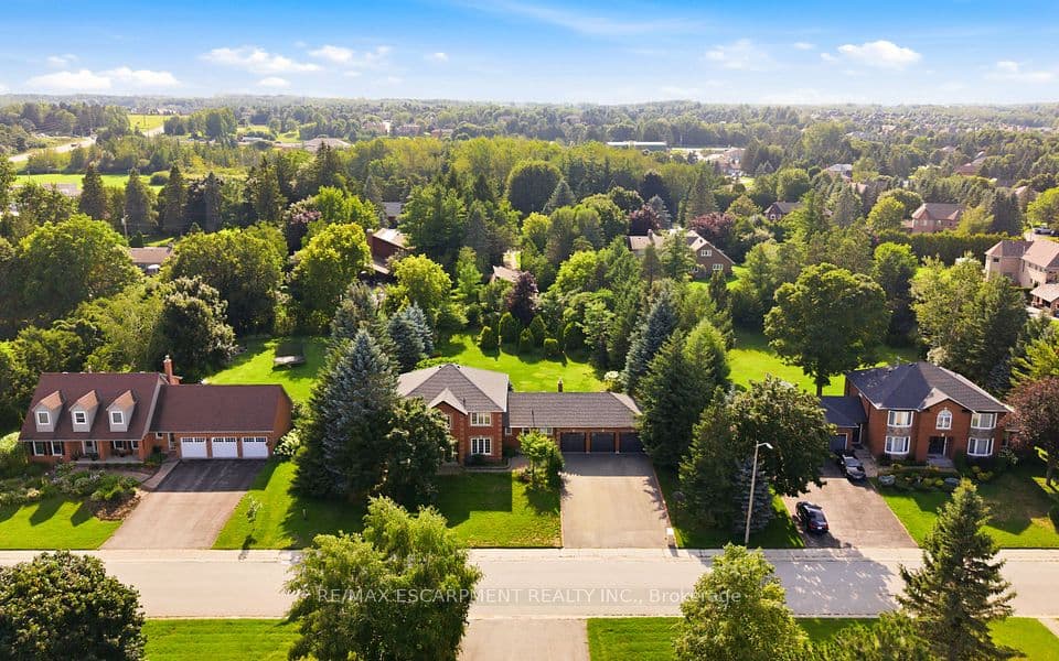 6 Willow Crescent, Mono, ON L9W 6L4 – photo 2