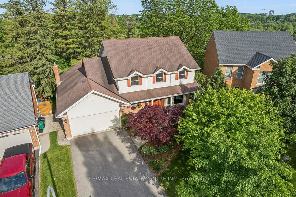 21 Tinatawa Court, Kitchener, ON N2A 3K4 – photo 2