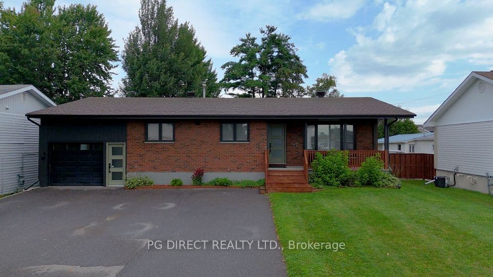221 Russell Street, West Nipissing, ON P2B 1X7 – main photo