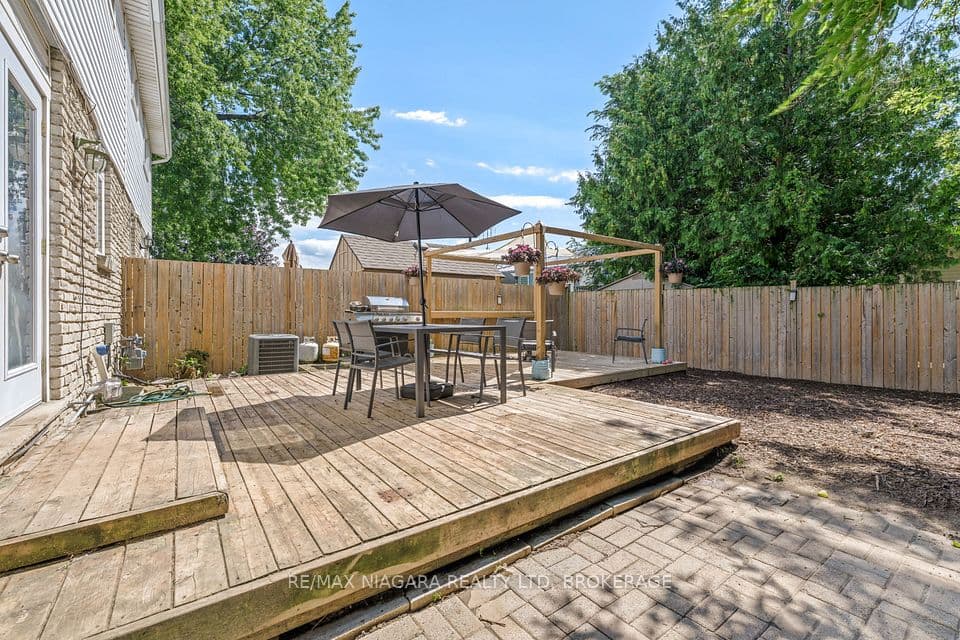 38 Mccordick Drive, St. Catharines, ON L2N 6S3 – photo 2