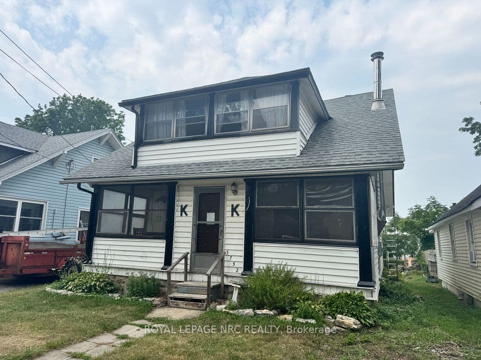 3752 Crystal Beach Drive, Fort Erie, ON L0S 1B0 – main photo
