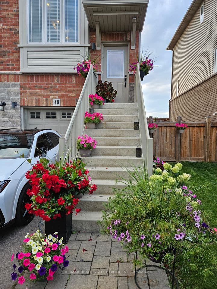 49 Edenrock Drive, Hamilton, ON L8E 0G6 – photo 2
