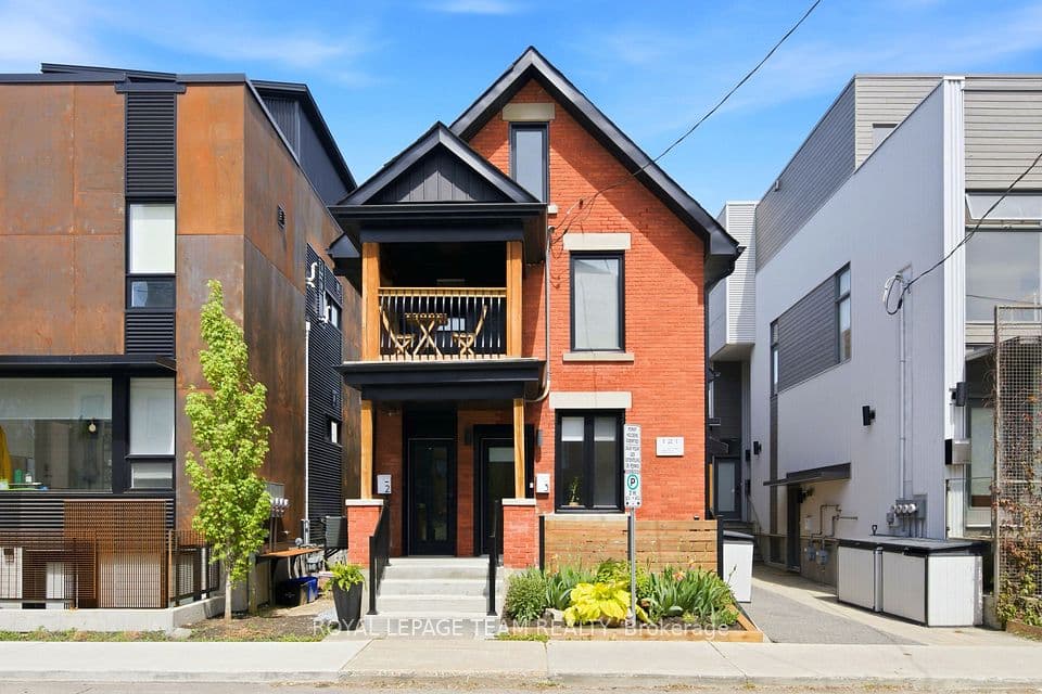 121 Carruthers Avenue, West Centre Town, ON K1Y 1N4 – main photo
