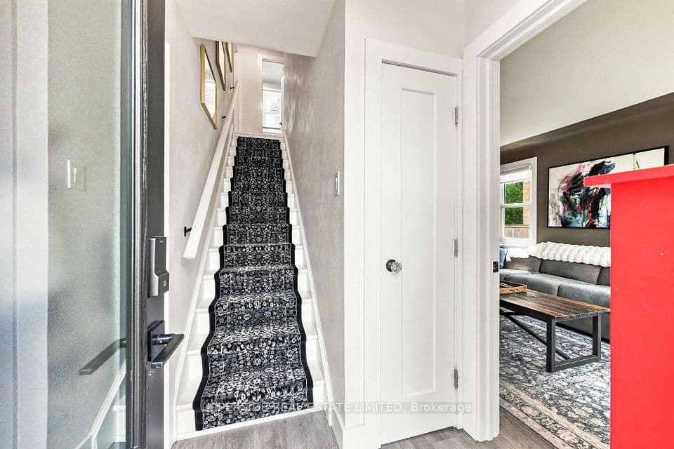 257 Ottawa Street N, Kitchener, ON N2H 3K9 – photo 2