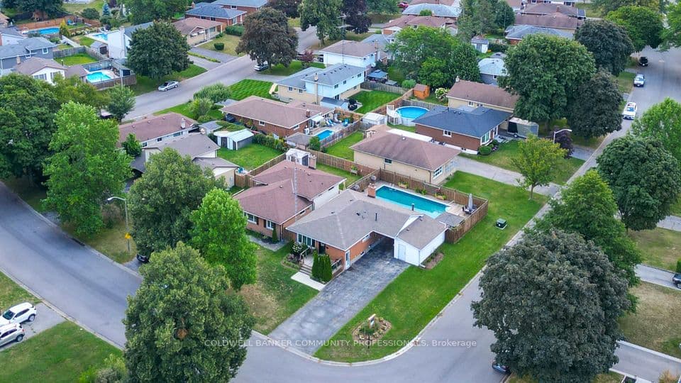 2 Allanton Boulevard, Brantford, ON N3R 3B9 – main photo