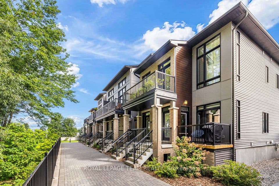 538 Crescendo Private 32, Blossom Park - Airport and Area, ON K1X 0E4 – main photo