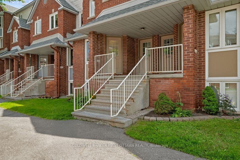386 Briston Private, Hunt Club - South Keys and Area, ON K1G 5R3 – photo 2