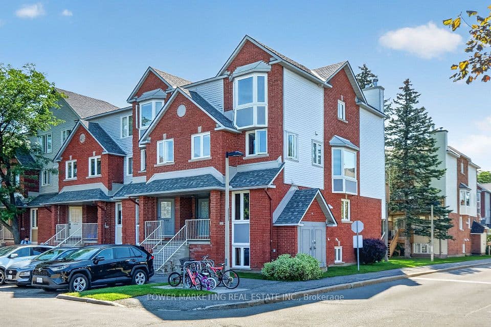 442 BRISTON Private, Hunt Club - South Keys and Area, ON K1G 5R4 – main photo