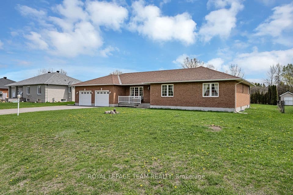 6668 Tommary Drive, Greely - Metcalfe - Osgoode - Vernon and Area, ON K4P 1G8 – photo 2