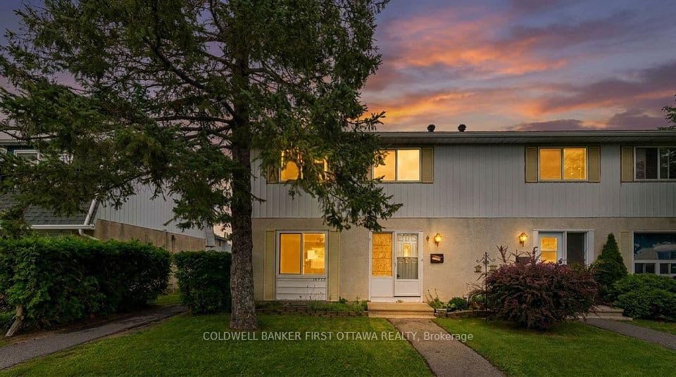 1532 Beaverpond Drive A, Cyrville - Carson Grove - Pineview, ON K1B 3R9 – main photo