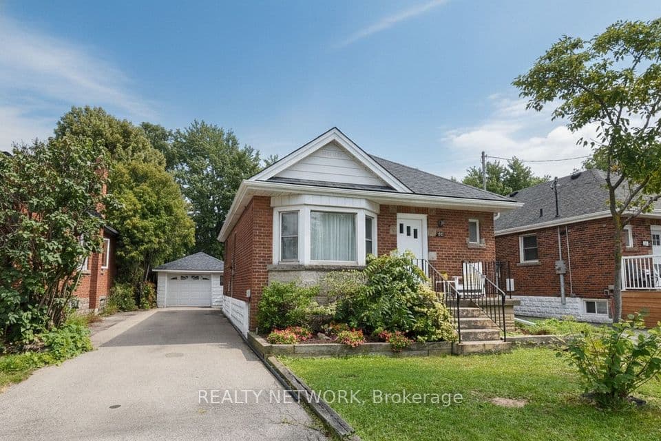 575 Upper Wentworth Street, Hamilton, ON L9A 4V1 – main photo