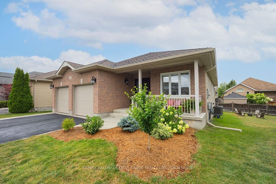 1286 Mazzolin Crescent, Kingston, ON K7P 0G6 – main photo