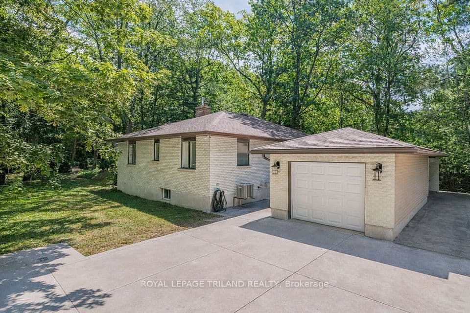 33 Forest Avenue, South Huron, ON N0M 1T0 – photo 2