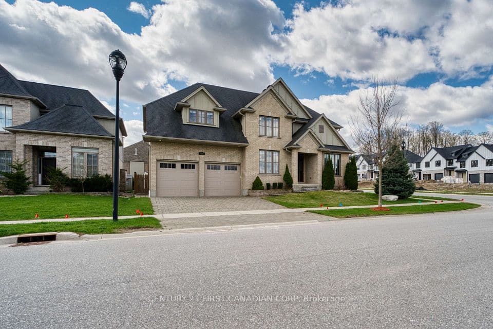 1895 Sumac Way, London South, ON N6K 0E9 – main photo