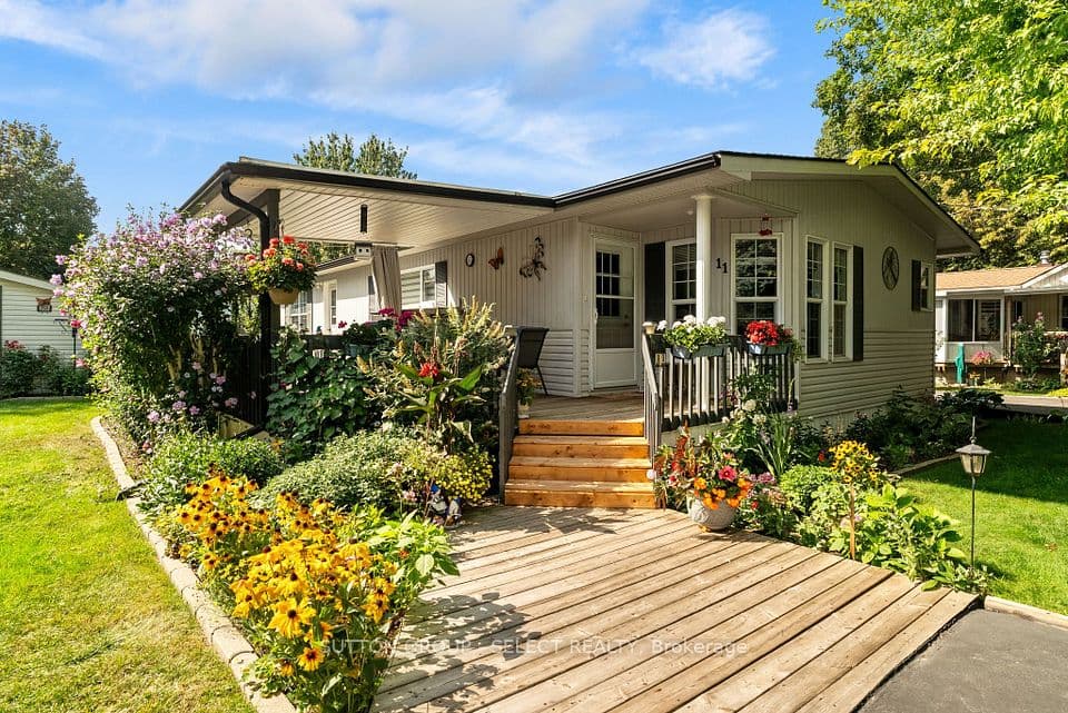 11 Huron Lane, Ashfield-Colborne-Wawanosh, ON N7A 3Y2 – photo 2