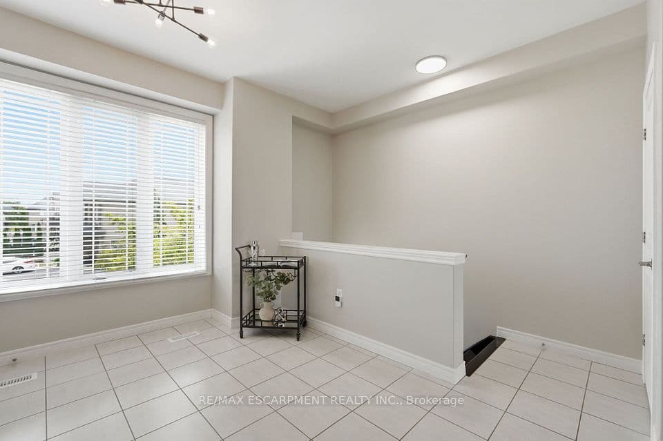 31 Edenrock Drive, Hamilton, ON L8E 0G6 – photo 3