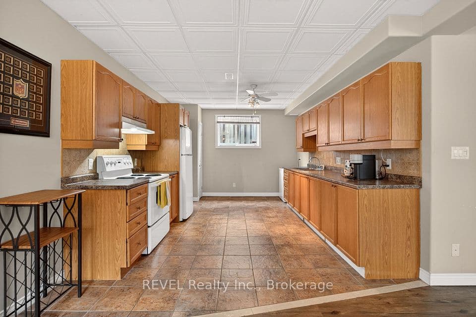126 Westland Street, St. Catharines, ON L2S 4E2 – photo 3