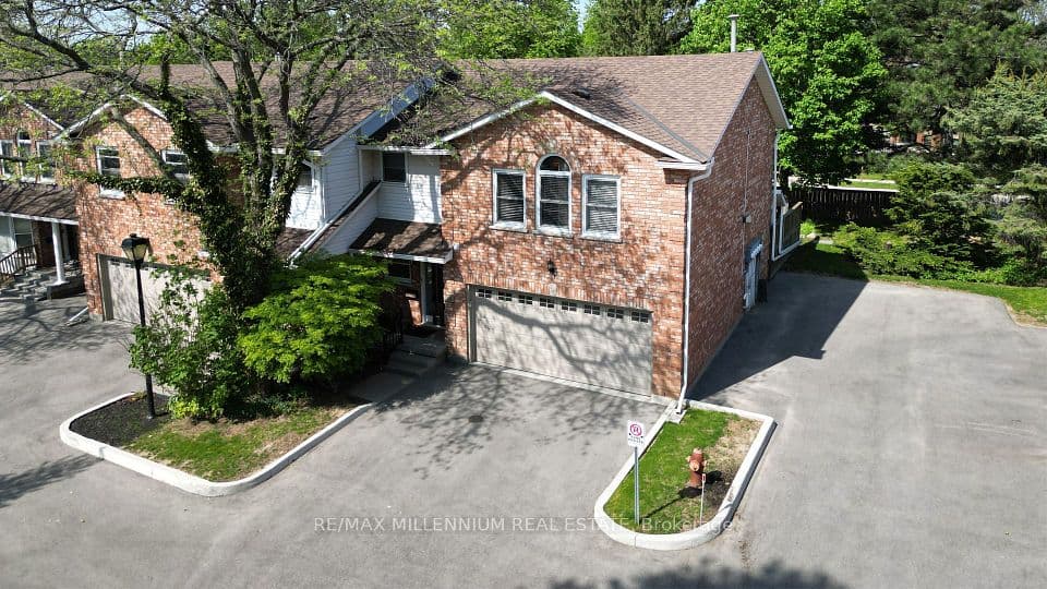230 Meadowbrook Drive 11, Hamilton, ON L9G 4V2 – photo 2
