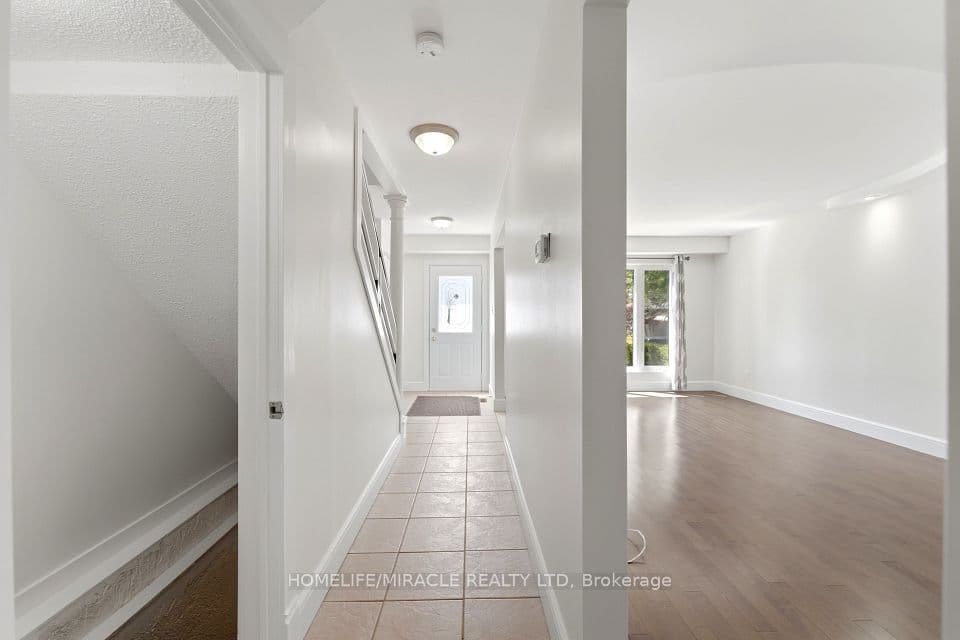 23 Heatherdale Place, Hamilton, ON L9C 6K7 – photo 3