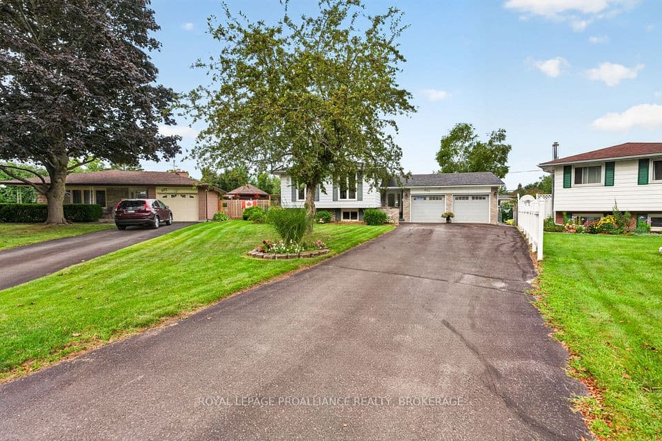 627 Stanford Street, Kingston, ON K7M 6A2 – photo 2