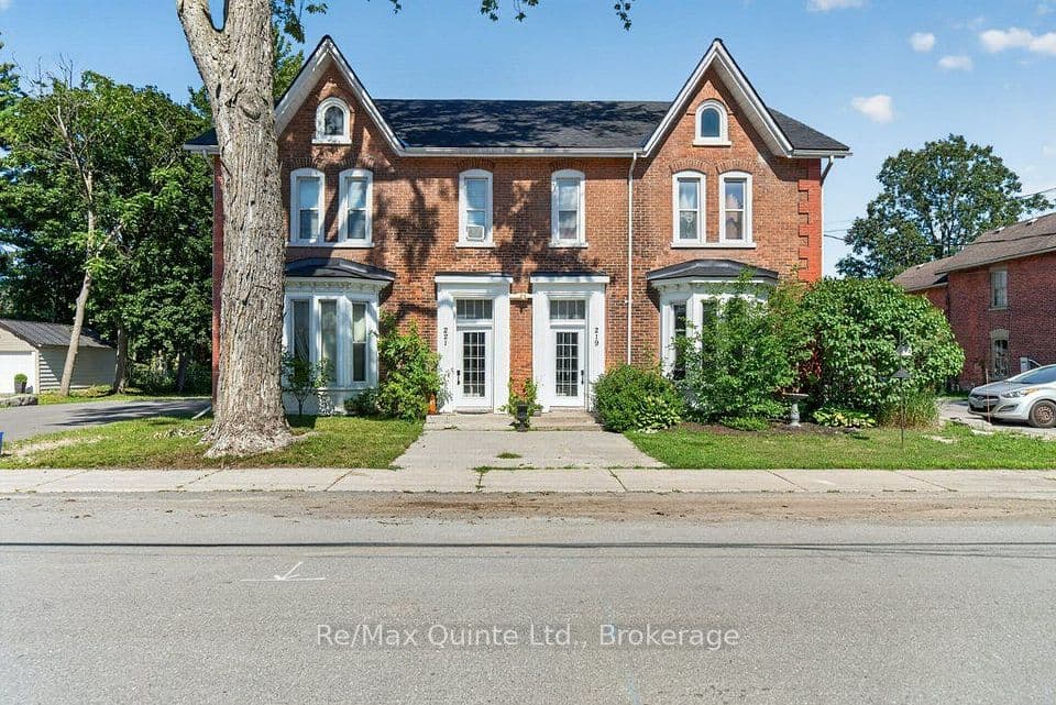 221 Albert Street, Belleville, ON K8N 3N6 – main photo