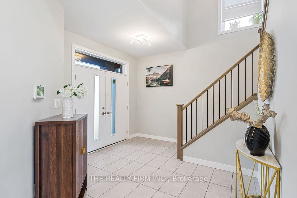 1742 Applerock Avenue, London North, ON N6G 0X7 – photo 3