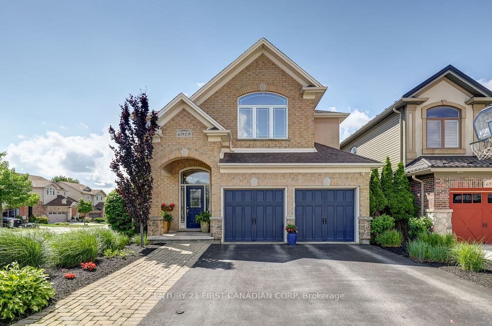 6919 Raleigh Boulevard, London South, ON N6K 5B6 – main photo