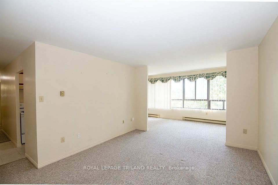 135 Base Line Road W 507, London South, ON N6J 4W4 – photo 3