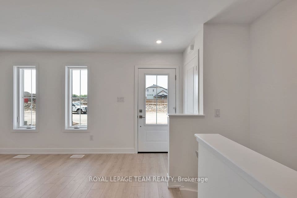 142 Doctor Agnes Craine Drive, Smiths Falls, ON K7A 0A5 – photo 2