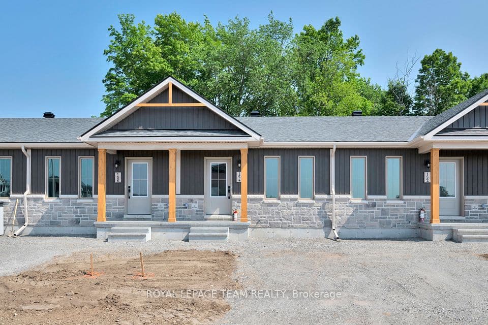 142 Doctor Agnes Craine Drive, Smiths Falls, ON K7A 0A5 – main photo