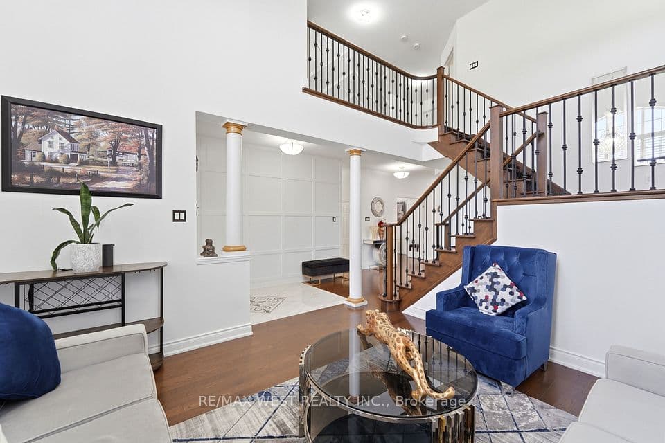 356 Robert Ferrie Drive, Kitchener, ON N2P 2Y6 – photo 2