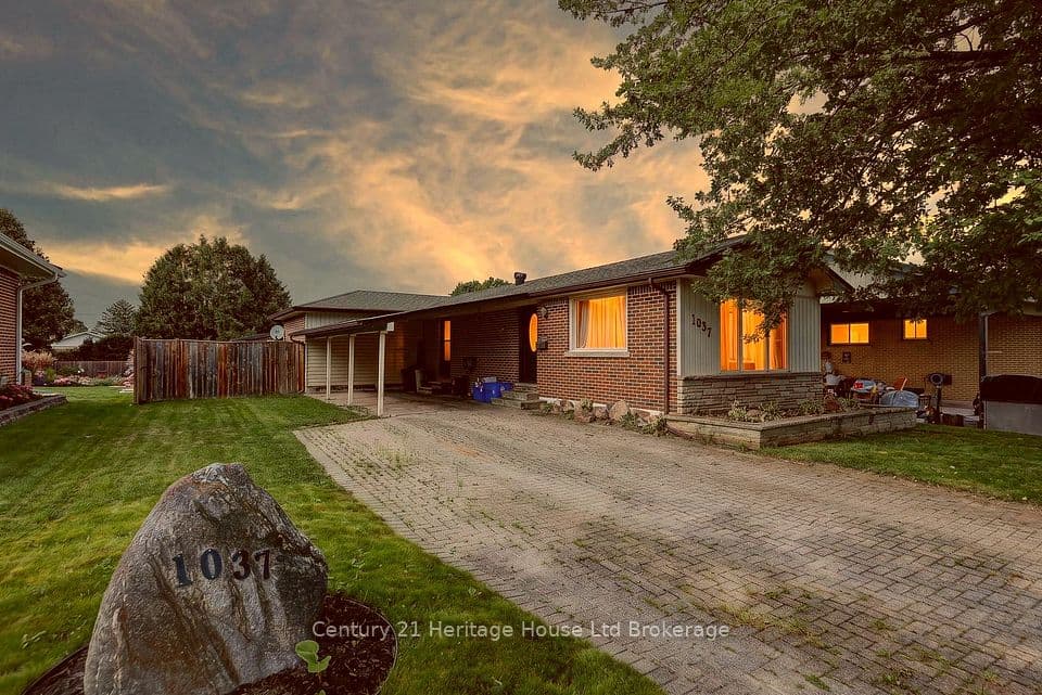 1037 Warwick Street, Woodstock, ON N4S 4S3 – main photo