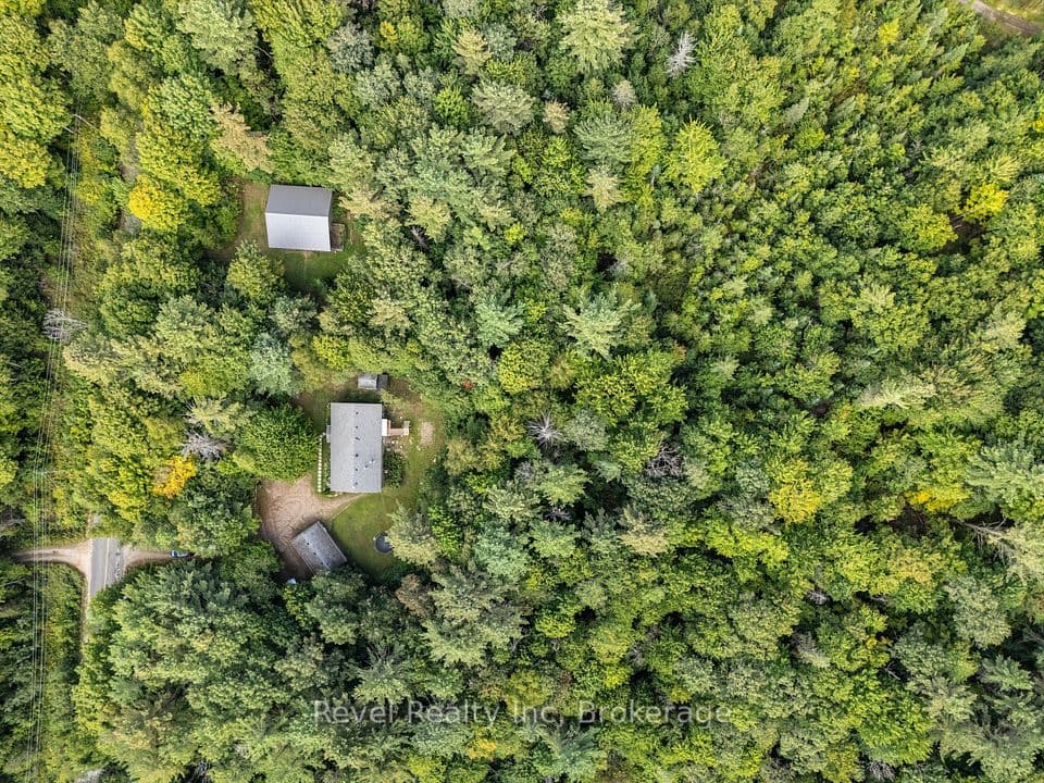 1326 Echo Lake Road, Lake of Bays, ON P0B 1A0 – photo 3