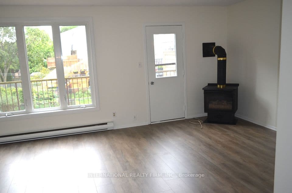 53 Peacock Boulevard, Port Hope, ON L1A 2X2 – photo 2