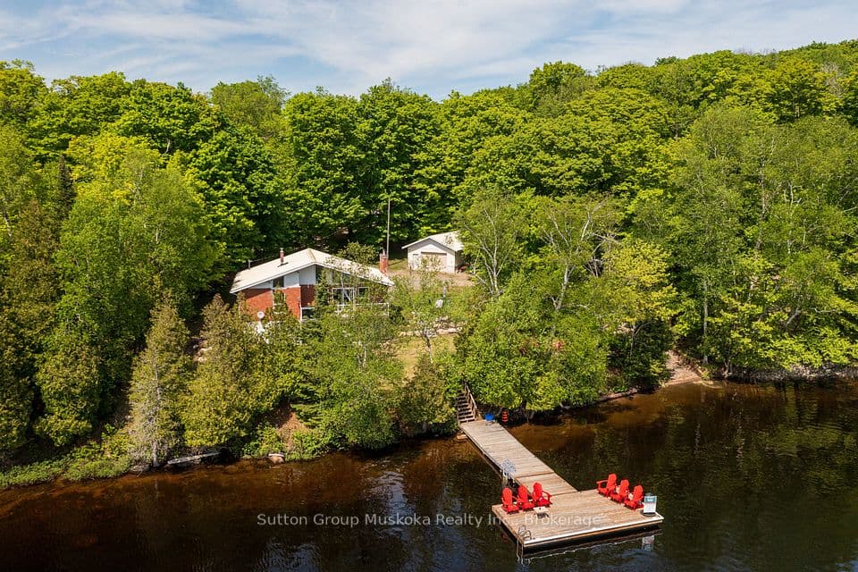 562 and 568 E East Waseosa Lake Road, Huntsville, ON P1H 2J4 – photo 2