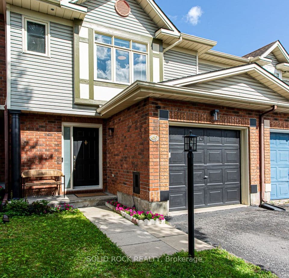 49 Longshire Circle, Barrhaven, ON K2J 4K7 – photo 2