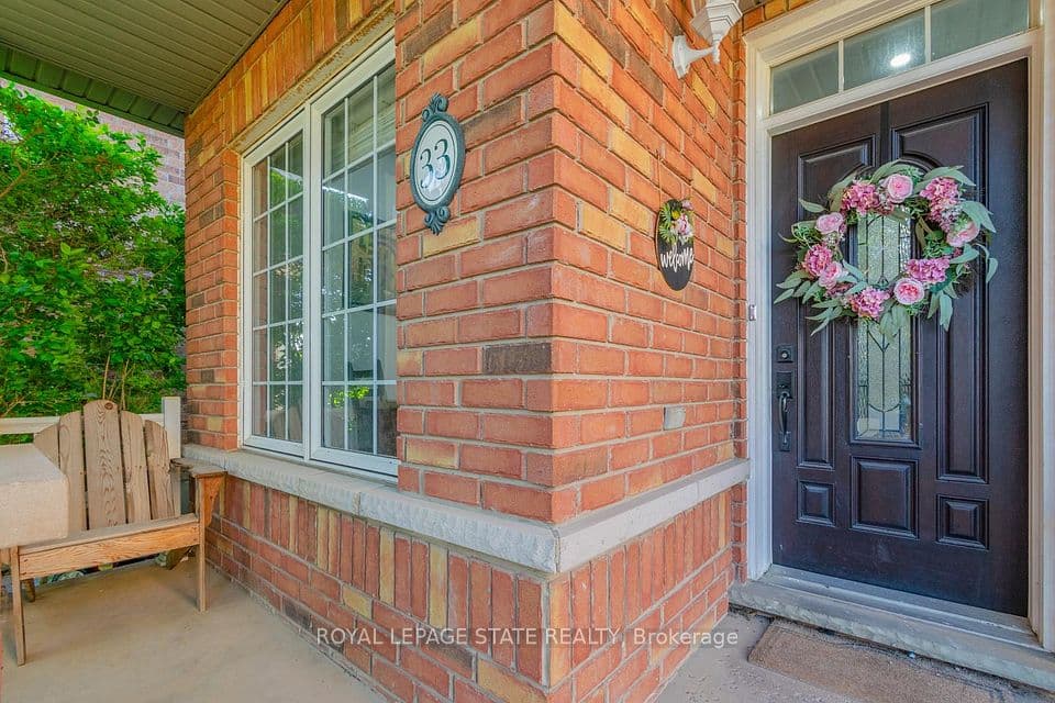33 Panorama Way, Hamilton, ON L8E 6C6 – photo 3