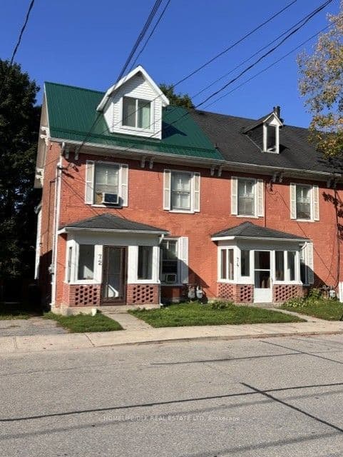 72-74 Park Street, Brockville, ON K6V 2G5 – main photo